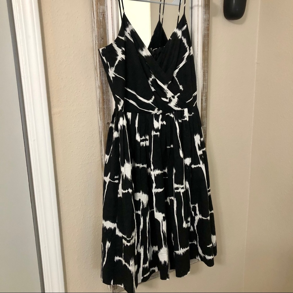 Steve Madden black & white cocktail dress